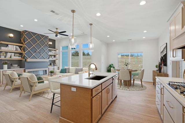 2700 EASLEY CABIN CIR, Columbia, MO 65201