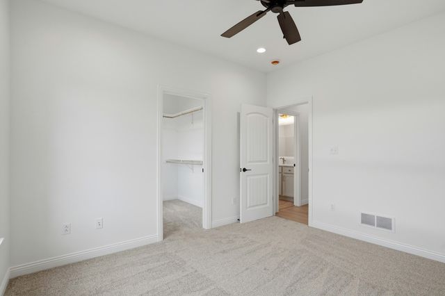 2700 EASLEY CABIN CIR, Columbia, MO 65201