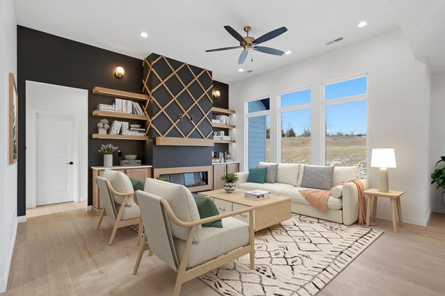 2700 EASLEY CABIN CIR, Columbia, MO 65201