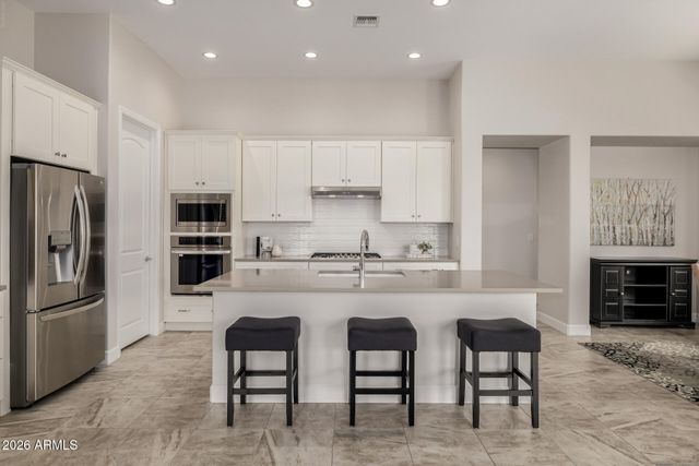 16455 W LA REATA Avenue, Goodyear, AZ 85395