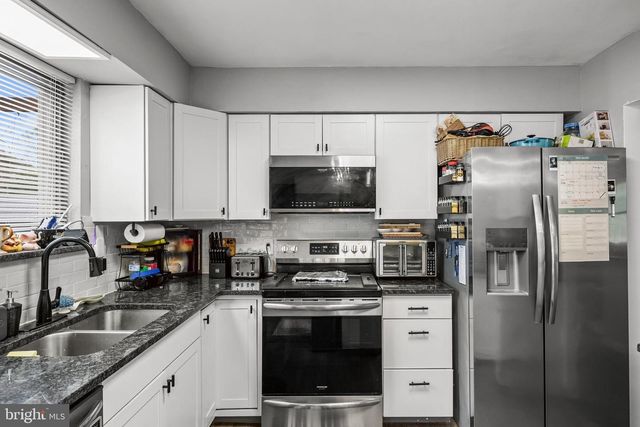 6 MISSOURI TER, Browns Mills, NJ 08015