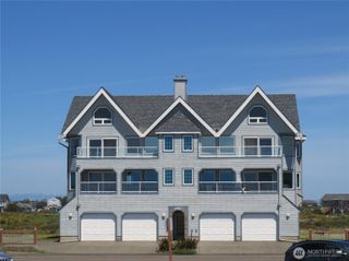 1599 E Ocean Shores Boulevard SW #2 E, Ocean Shores, WA 98569