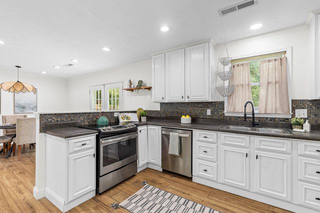 2482 Flamingo Drive, Charleston, SC 29414