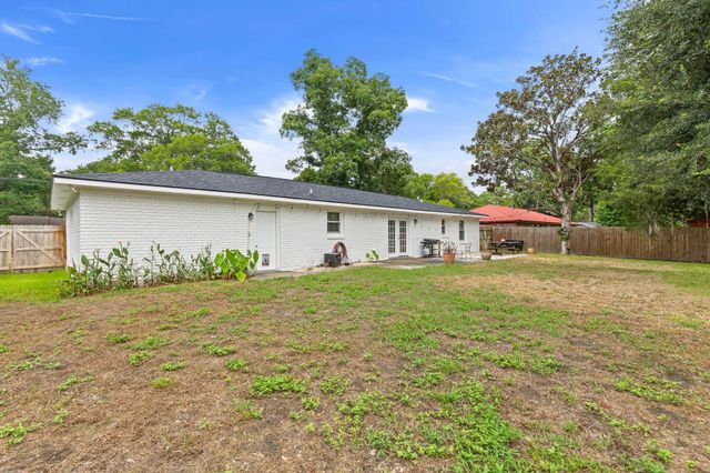 2482 Flamingo Drive, Charleston, SC 29414