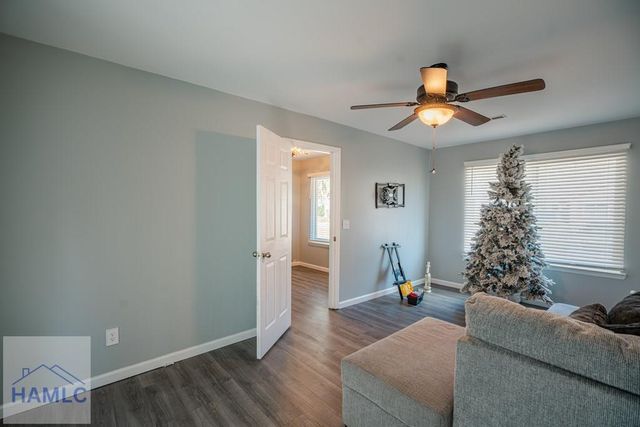 1311 Forest Lake Drive, Hinesville, GA 31313