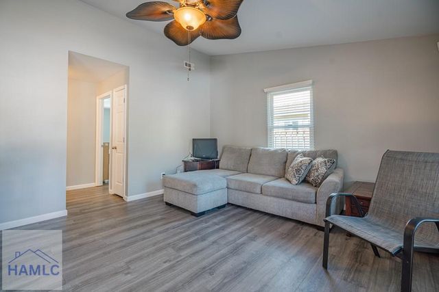 1311 Forest Lake Drive, Hinesville, GA 31313