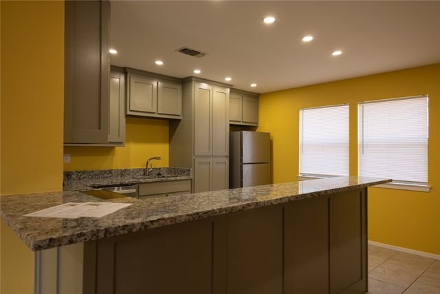 4938 Blue Water Circle, Granbury, TX 76049