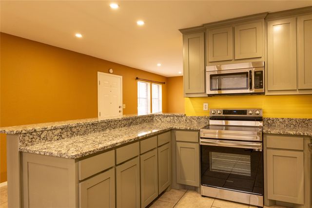 4938 Blue Water Circle, Granbury, TX 76049