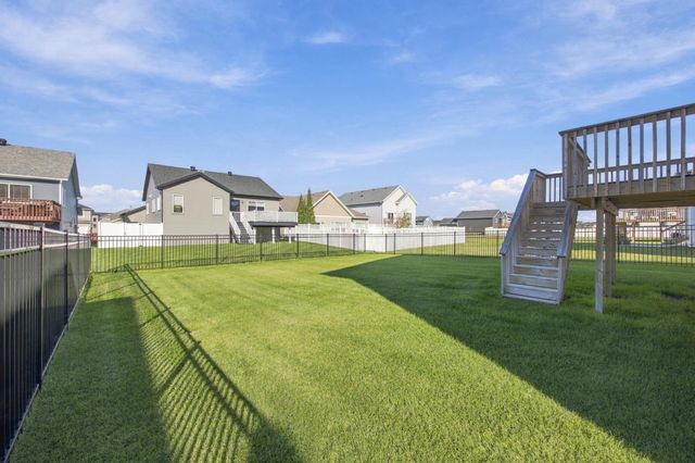 7327 Madelyn Lane S, Fargo, ND 58104