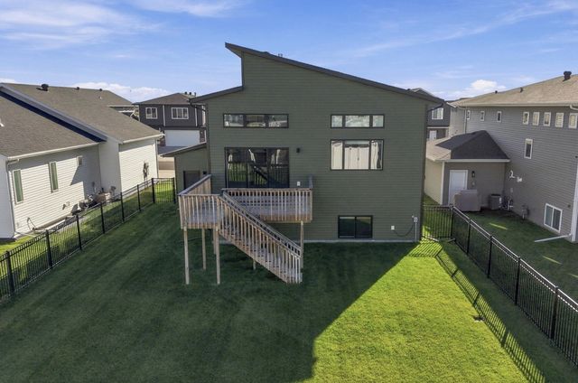 7327 Madelyn Lane S, Fargo, ND 58104
