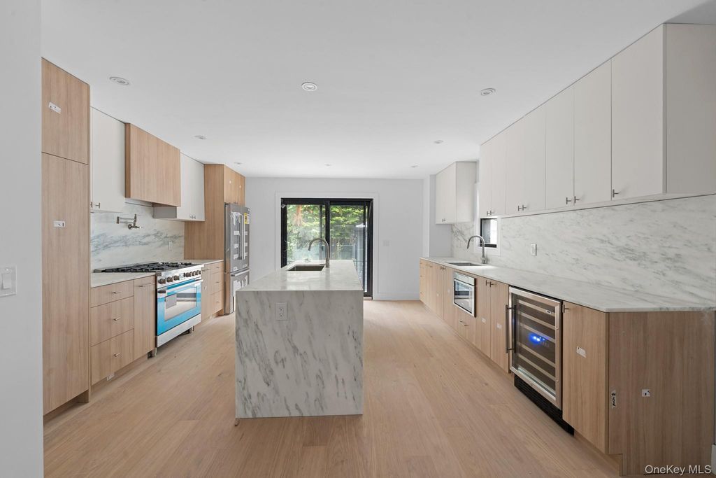 6923 Alderton Street, Rego Park, NY 11374 — photo 3