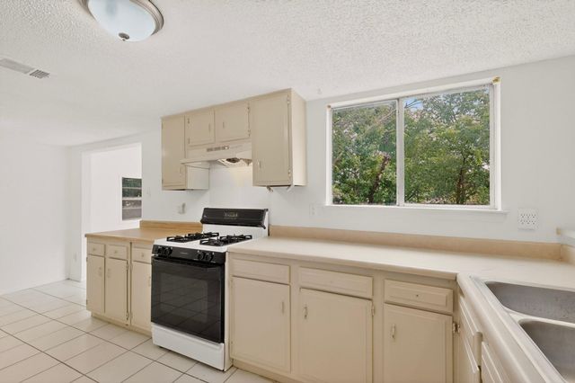 8211 Gallatin DR, Austin, TX 78736