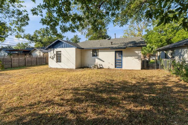 1302 Bentwood RD, Austin, TX 78722