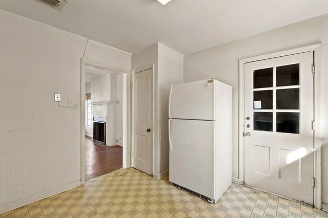 1302 Bentwood RD, Austin, TX 78722