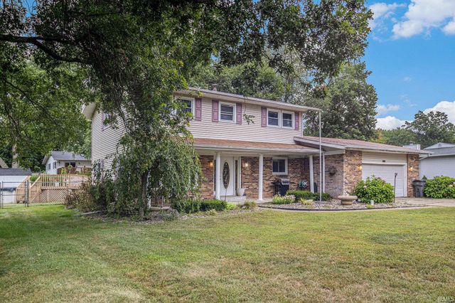 26851 Sturdy Oak Drive, Elkhart, IN 46514