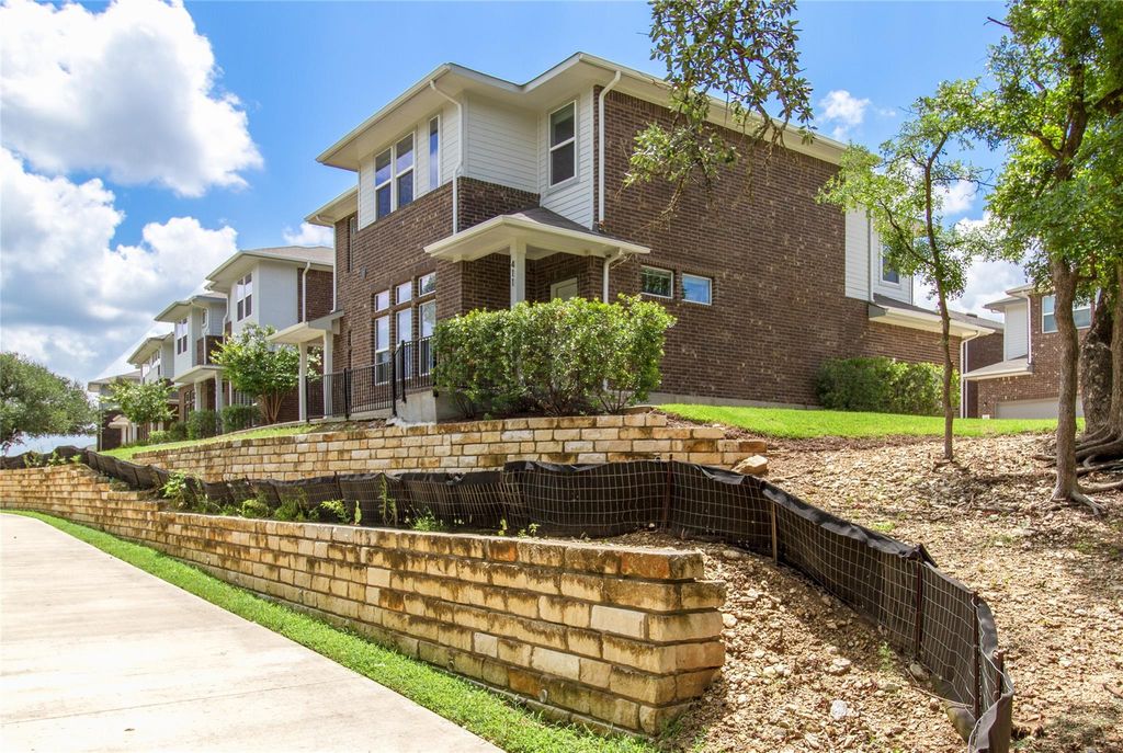 605 W South ST 41, Leander, TX 78641