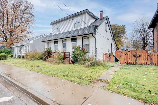 521 E A Street, Belleville, IL 62220