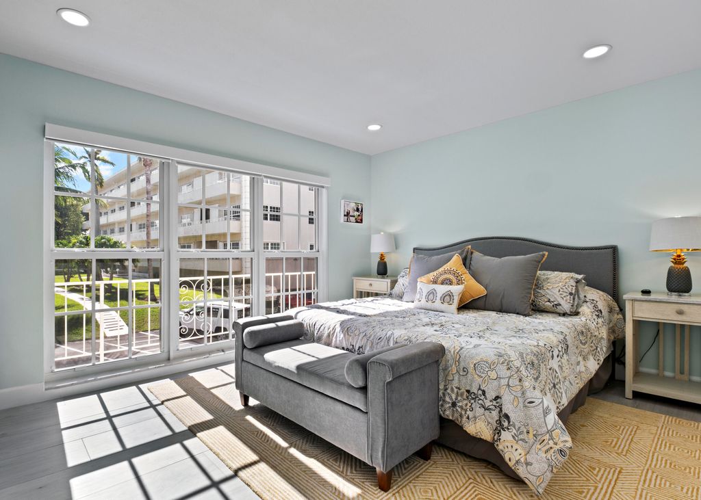 Image 16 of property listing at 1299 S Ocean Boulevard S3, Boca Raton, FL 33432