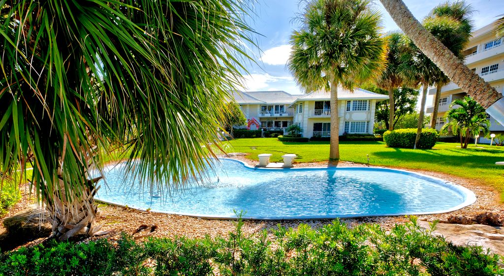 Image 41 of property listing at 1299 S Ocean Boulevard S3, Boca Raton, FL 33432