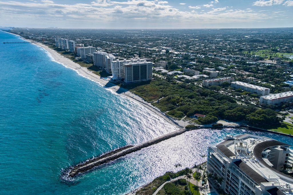 Image 61 of property listing at 1299 S Ocean Boulevard S3, Boca Raton, FL 33432