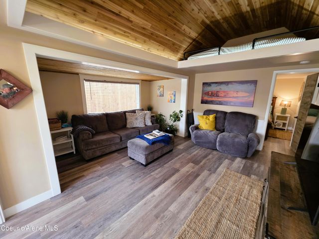 1223 N 1ST ST, Coeur D'alene, ID 83814