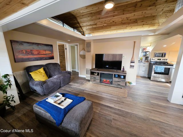 1223 N 1ST ST, Coeur D'alene, ID 83814