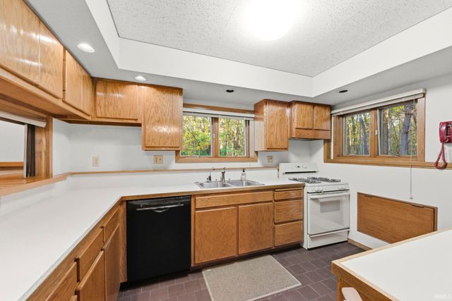 4231 Black Forest Lane, West Lafayette, IN 47906