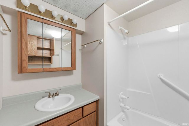 4231 Black Forest Lane, West Lafayette, IN 47906