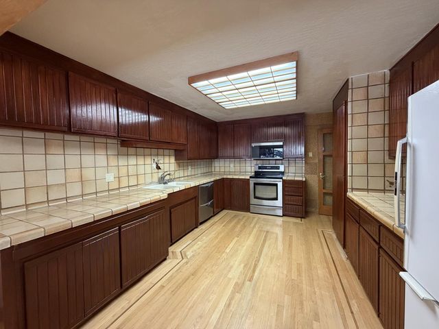 26175 Pierce Road, Los Gatos, CA 95033