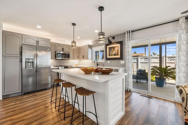 183 Figuaro Drive, Palm Springs, CA 92264