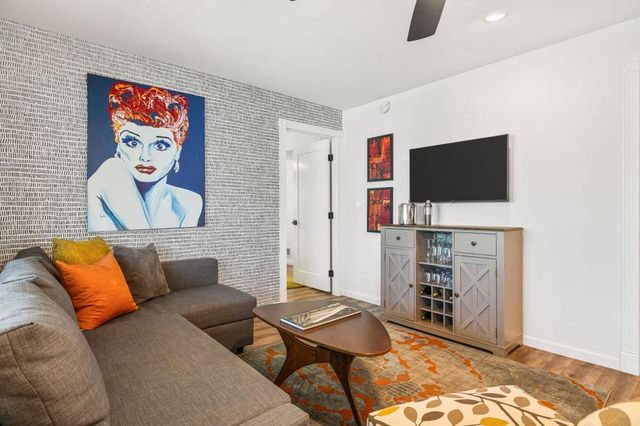 183 Figuaro Drive, Palm Springs, CA 92264