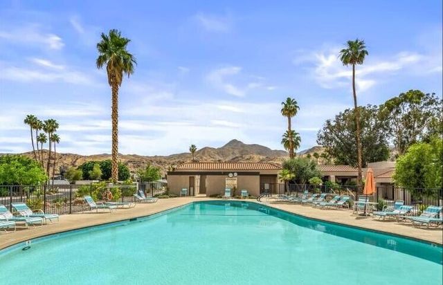 183 Figuaro Drive, Palm Springs, CA 92264