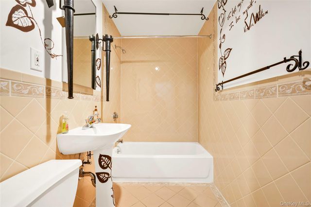 436 Putnam Avenue, Brooklyn, NY 11221