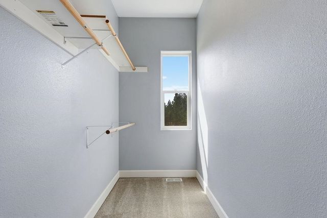 5748 Jergens Rd, Nine Mile Falls, WA 99026