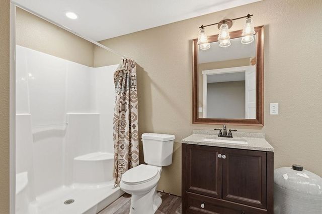 5748 Jergens Rd, Nine Mile Falls, WA 99026