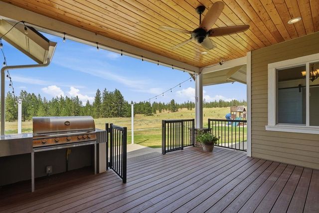 5748 Jergens Rd, Nine Mile Falls, WA 99026