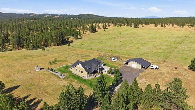 5748 Jergens Rd, Nine Mile Falls, WA 99026