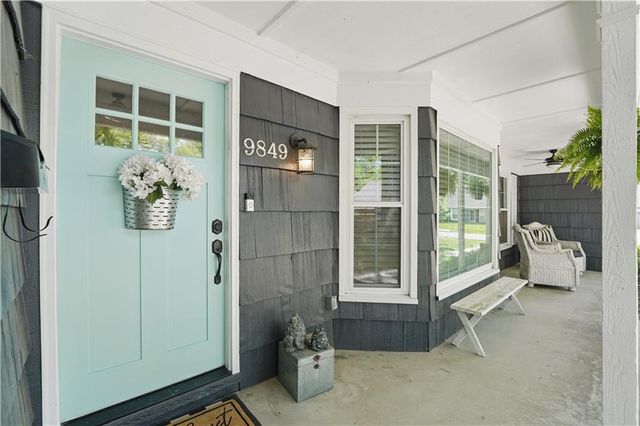 9849 Riggs Street, Overland Park, KS 66212