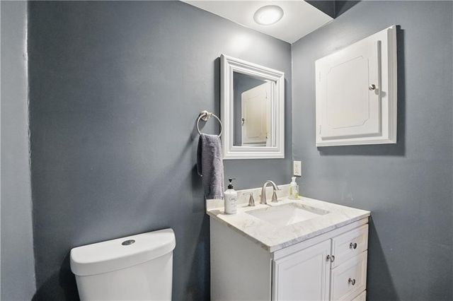 9849 Riggs Street, Overland Park, KS 66212