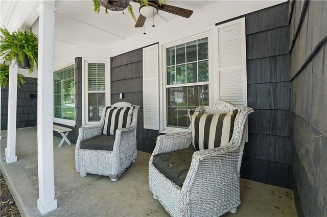 9849 Riggs Street, Overland Park, KS 66212