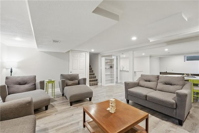 9849 Riggs Street, Overland Park, KS 66212