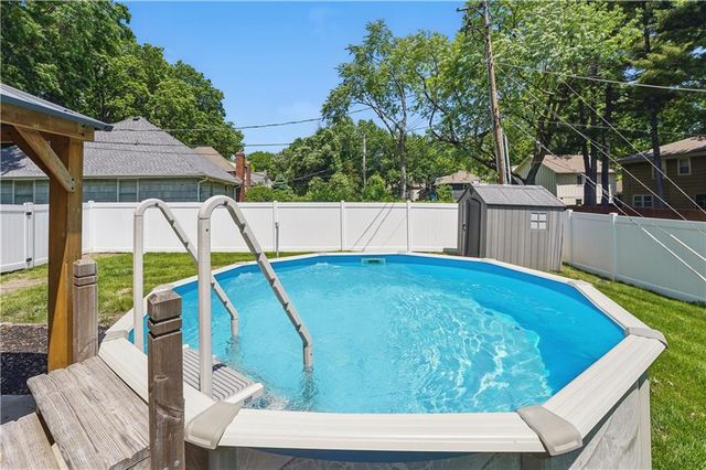 9849 Riggs Street, Overland Park, KS 66212