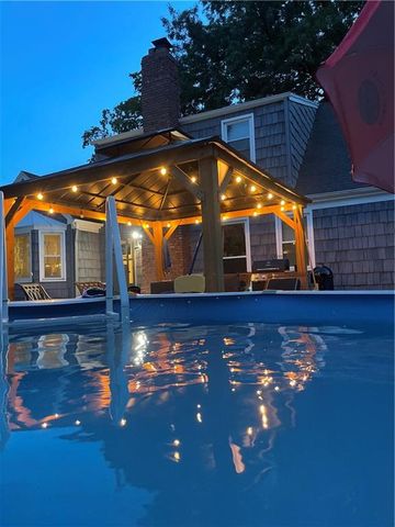 9849 Riggs Street, Overland Park, KS 66212