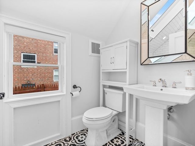 131 Centre Street, Boston, MA 02124