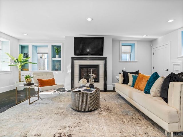 131 Centre Street, Boston, MA 02124