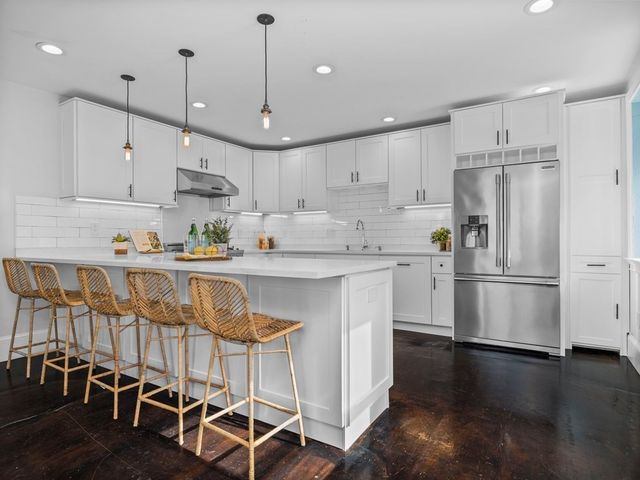 131 Centre Street, Boston, MA 02124