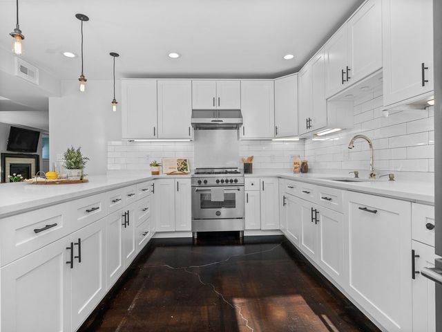 131 Centre Street, Boston, MA 02124