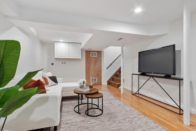 1 Heather Hill Road, Acton, MA 01720