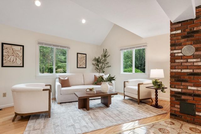 1 Heather Hill Road, Acton, MA 01720