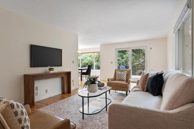 1 Heather Hill Road, Acton, MA 01720